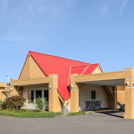 Econo Lodge Inn & Suites Binghamton Dış mekan fotoğraf
