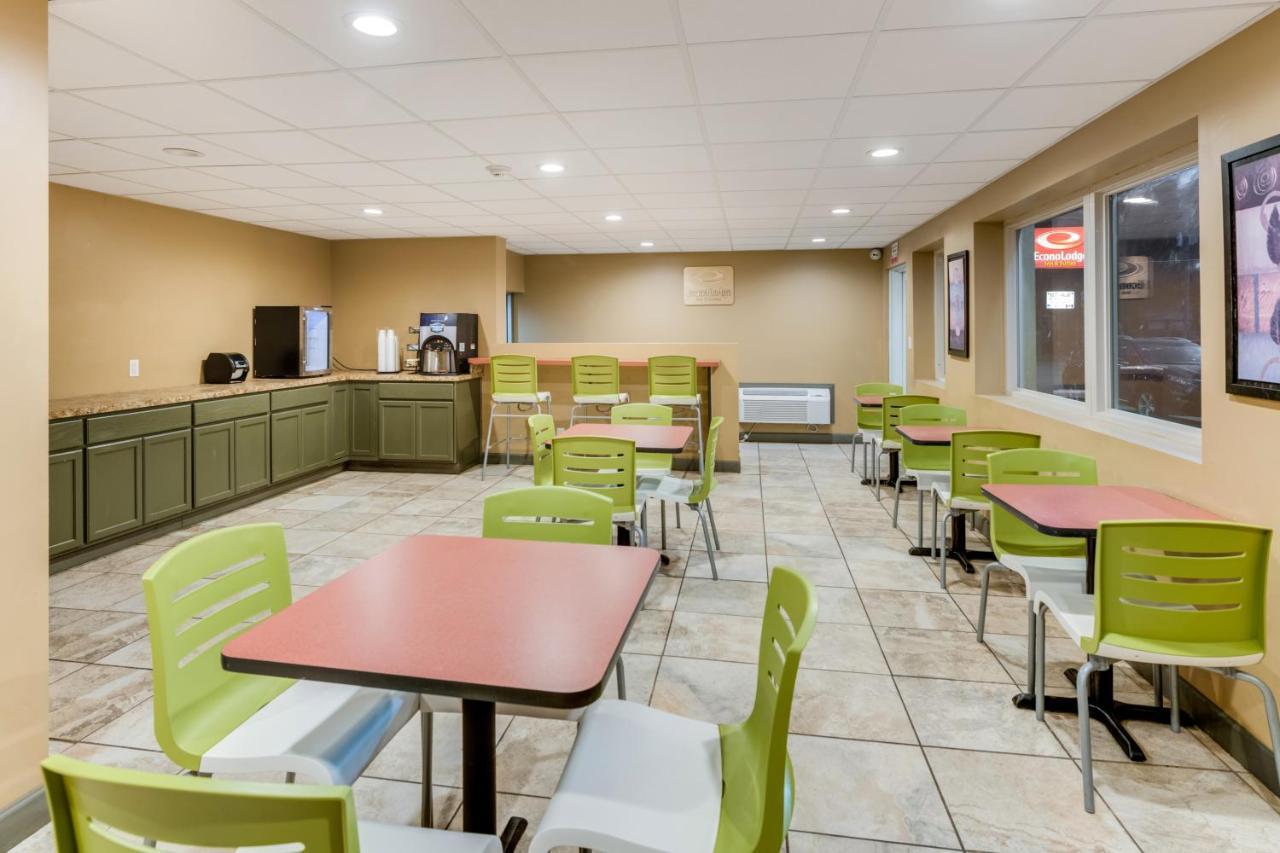 Econo Lodge Inn & Suites Binghamton Dış mekan fotoğraf