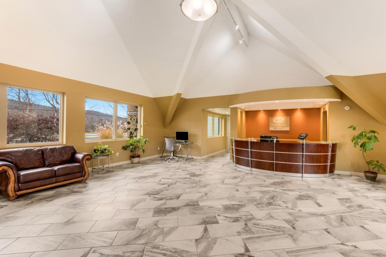 Econo Lodge Inn & Suites Binghamton Dış mekan fotoğraf