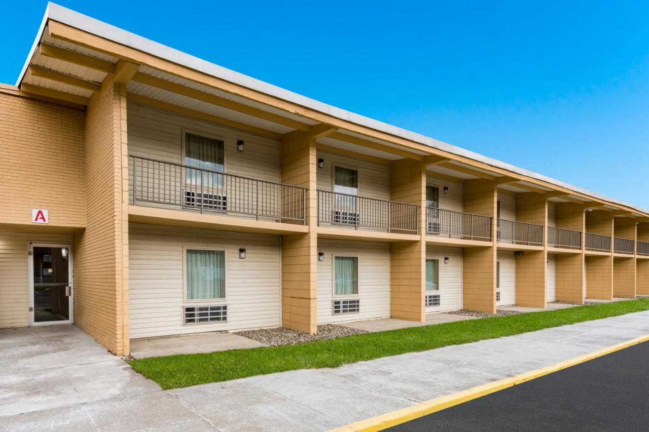 Econo Lodge Inn & Suites Binghamton Dış mekan fotoğraf