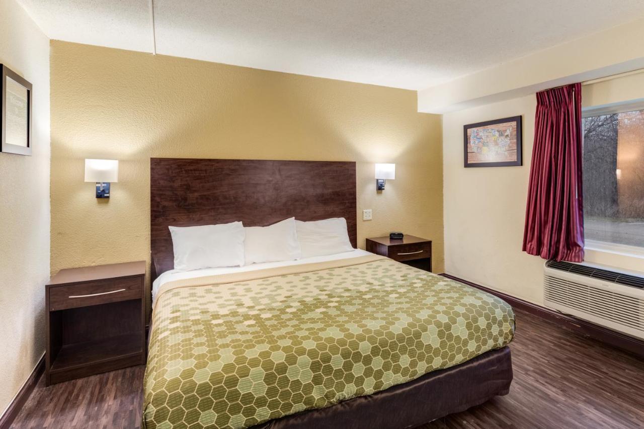 Econo Lodge Inn & Suites Binghamton Dış mekan fotoğraf