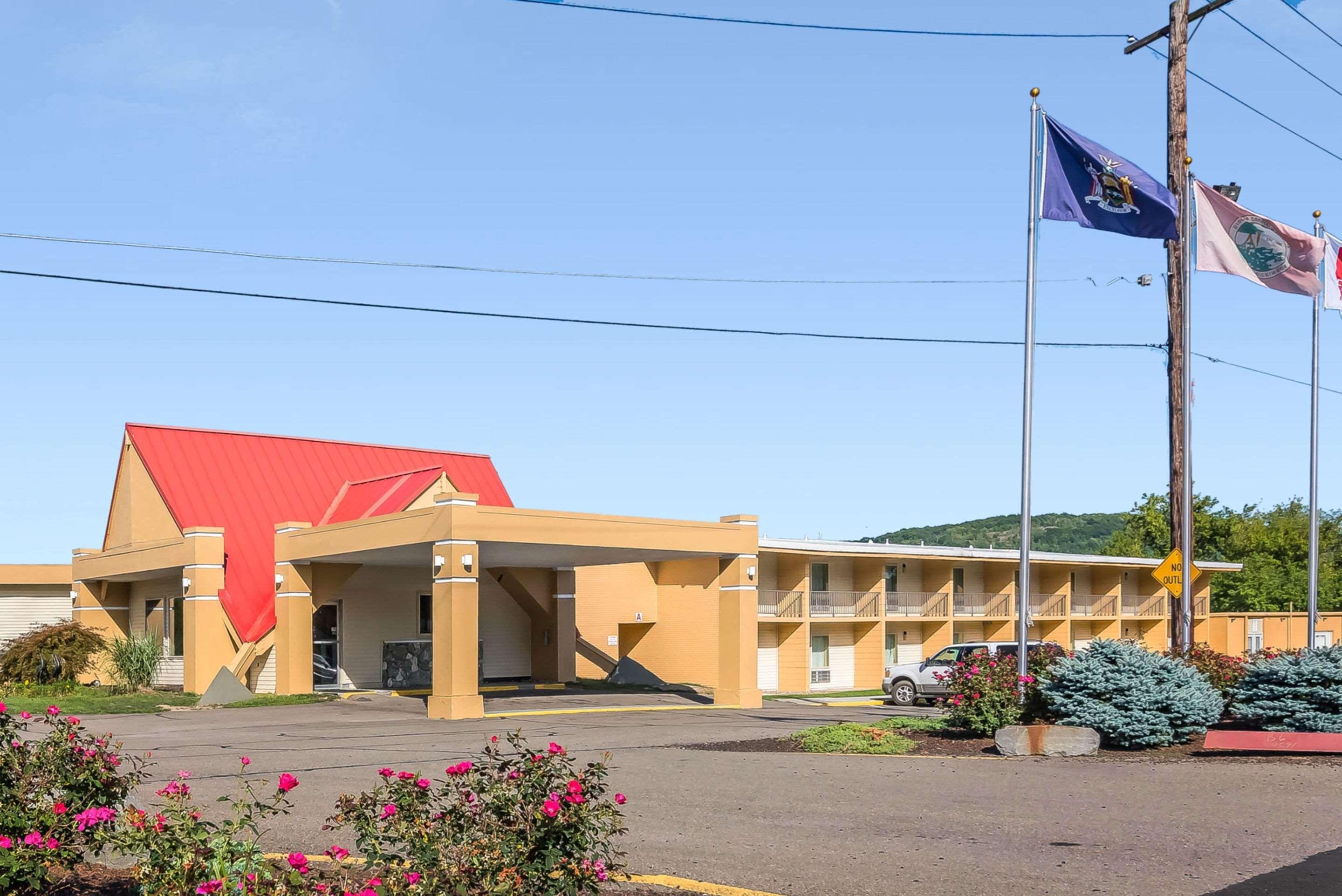 Econo Lodge Inn & Suites Binghamton Dış mekan fotoğraf