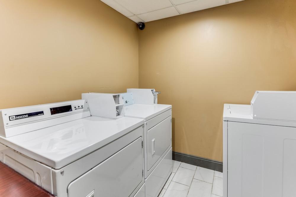 Econo Lodge Inn & Suites Binghamton Dış mekan fotoğraf