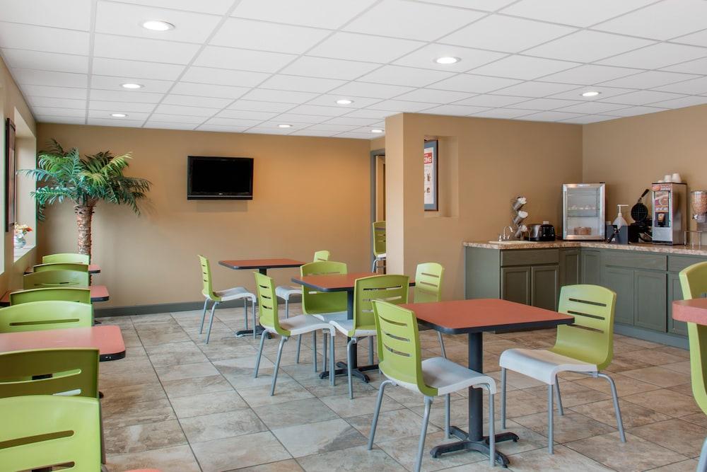 Econo Lodge Inn & Suites Binghamton Dış mekan fotoğraf