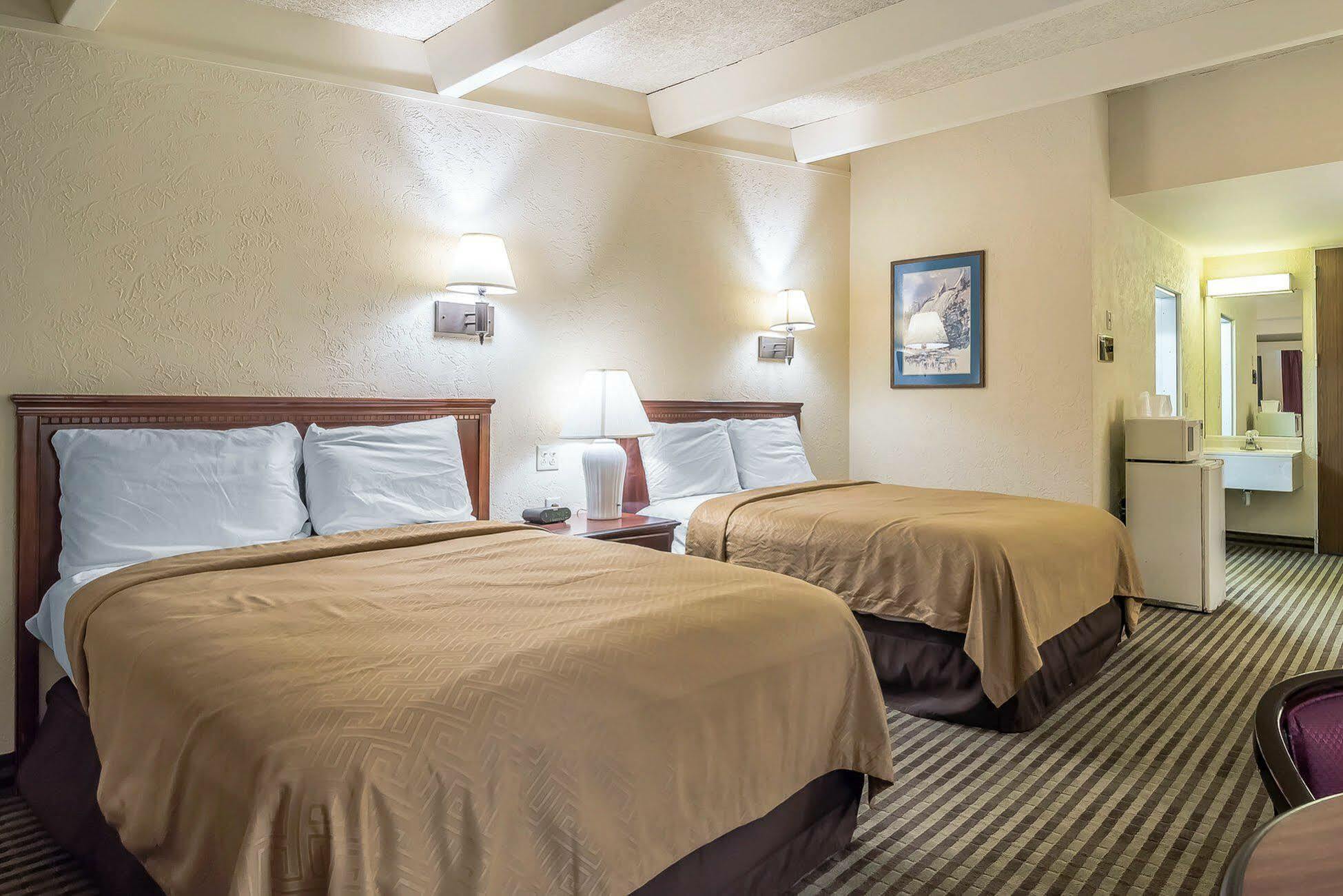 Econo Lodge Inn & Suites Binghamton Dış mekan fotoğraf